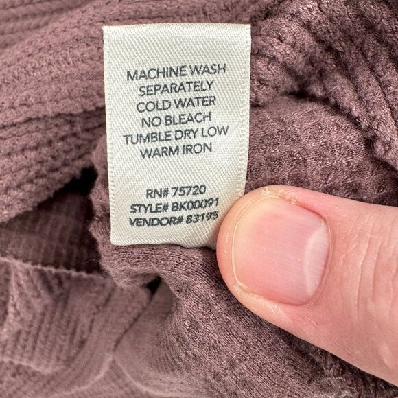 Buckle BKE Super Soft Split Neck‎ Top Women's Size Small Purple/Gray Knit - Picture 9 of 13